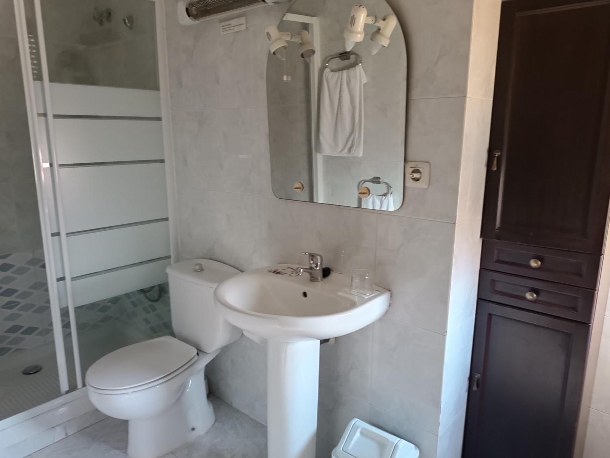 Hostal Avila Оканья Экстерьер фото