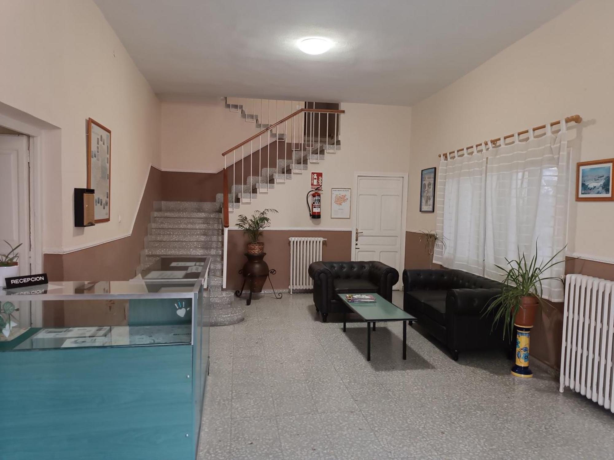 Hostal Avila Оканья Экстерьер фото