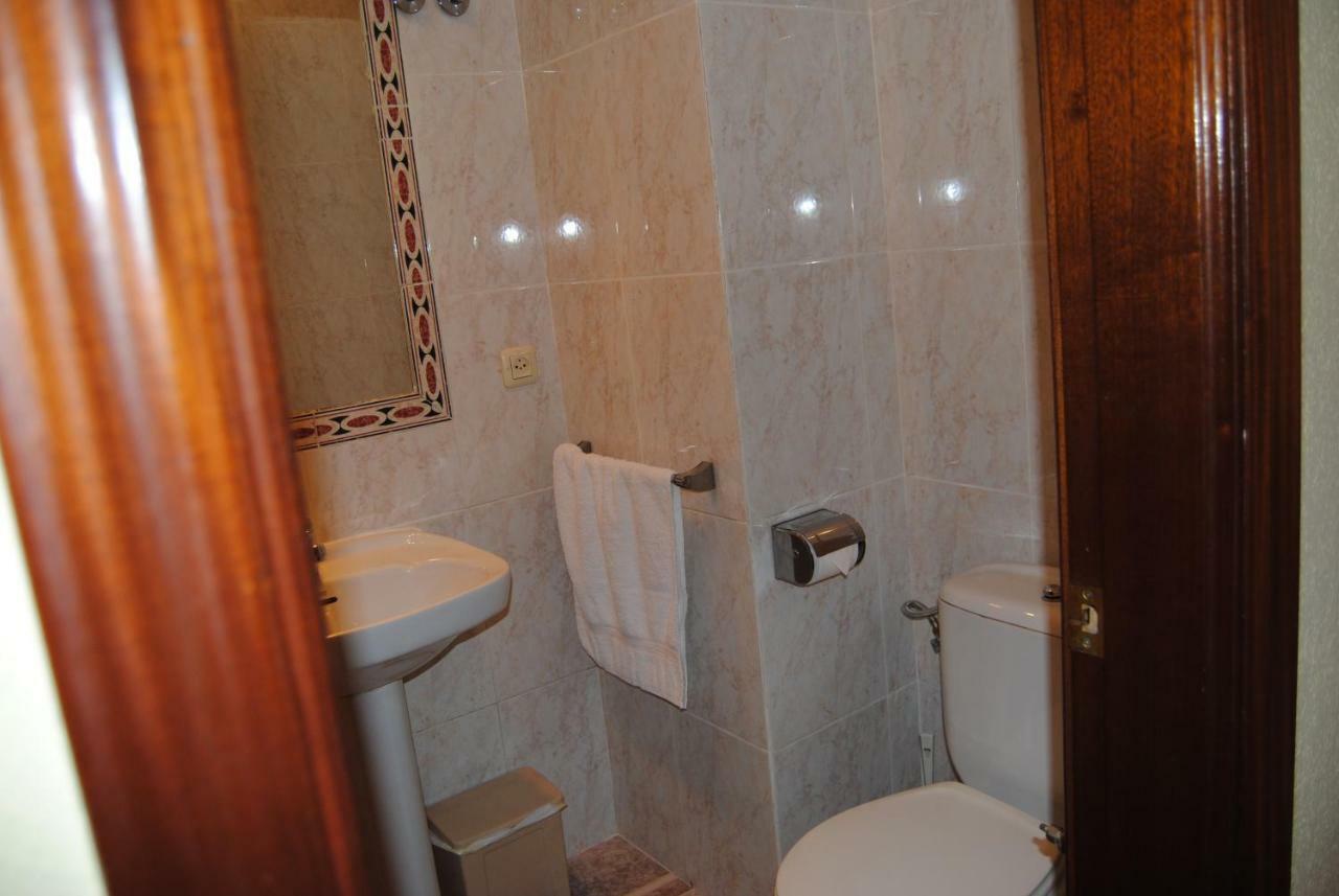Hostal Avila Оканья Экстерьер фото