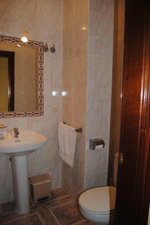 Hostal Avila Оканья Экстерьер фото