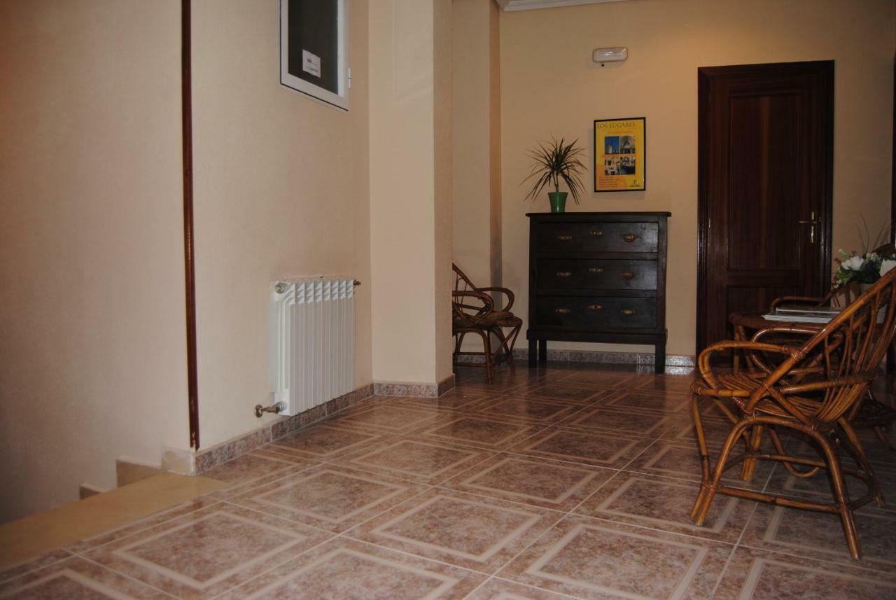 Hostal Avila Оканья Экстерьер фото